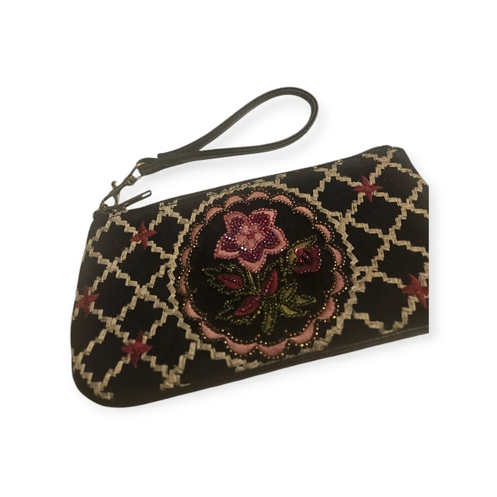 Isabella Fiore Wristlet